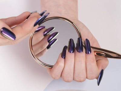 unghie a specchio viola